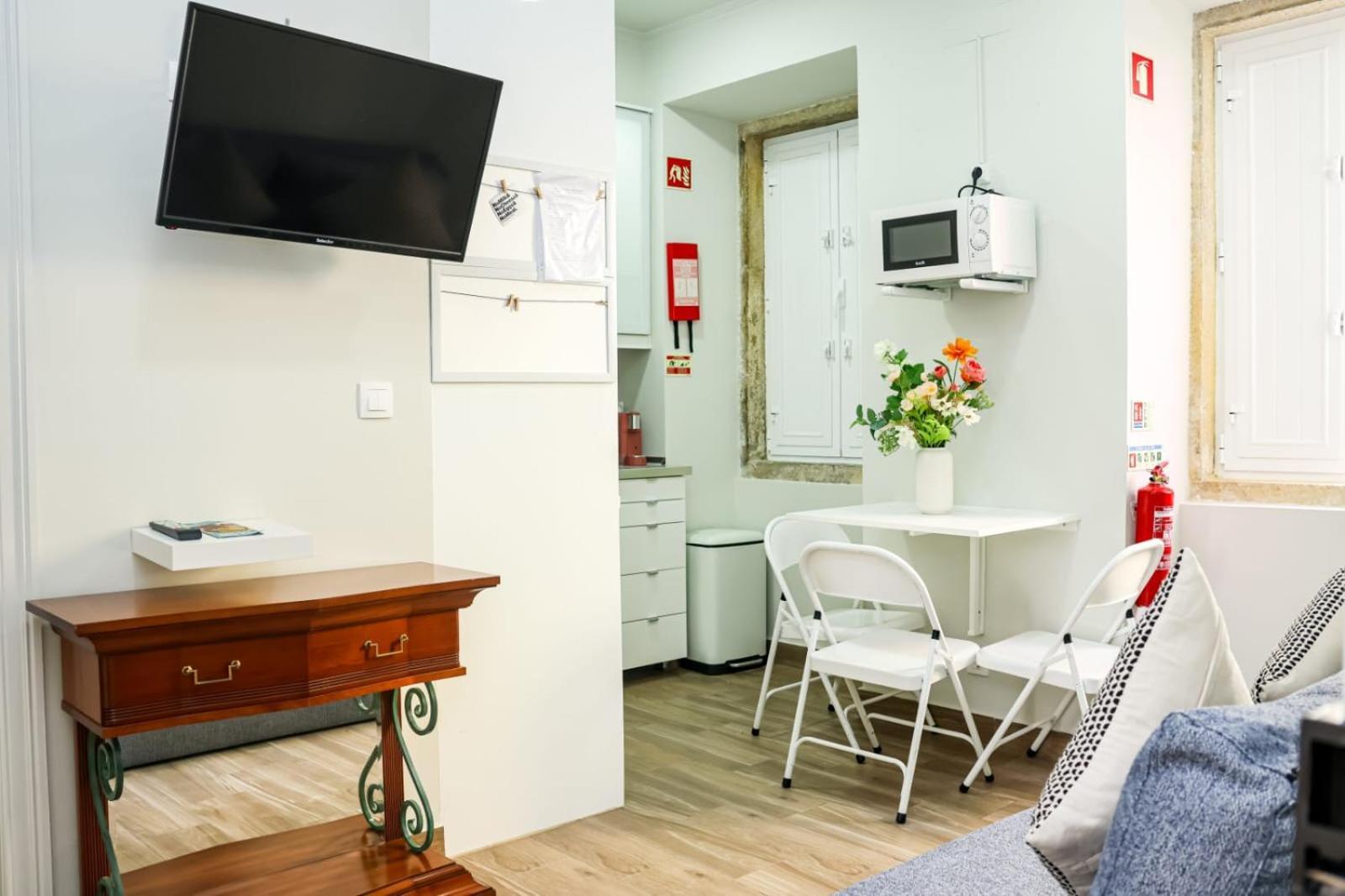 Residencia Queiros - Apartamento T1 Лісабон Екстер'єр фото